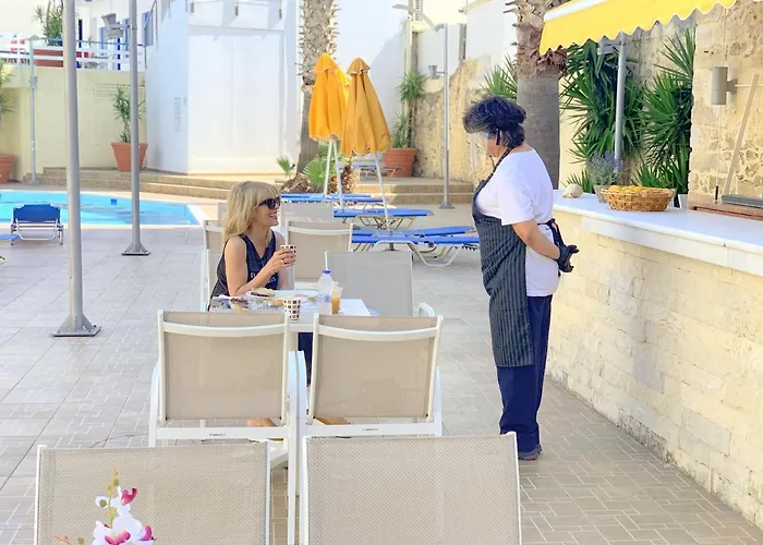 Apartahotel Kassavetis Center - & Hersonissos (Crete)