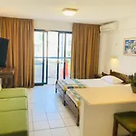 Kassavetis Center - & Ξενοδοχείο με διαμερίσματα Χερσόνησος