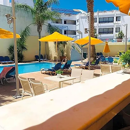 Aparthotel Kassavetis Center - & Hersonissos (Crete)