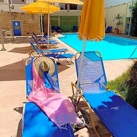 Kassavetis Center - & Aparthotel 3*
