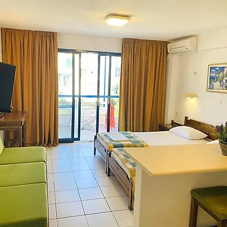 Aparthotel Kassavetis Center - & Hersonissos (Crete)