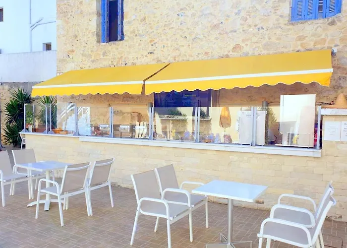 Aparthotel Kassavetis Center - & Hersonissos (Crete)