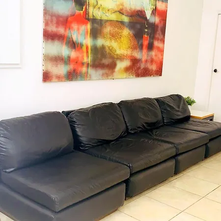 Kassavetis Center - & 公寓式酒店