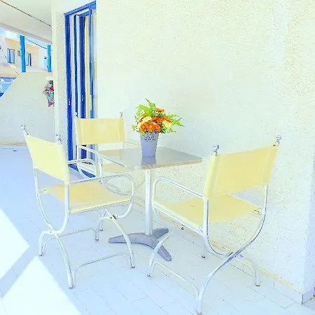 Kassavetis Center - & 3* Hersonissos (Crete)