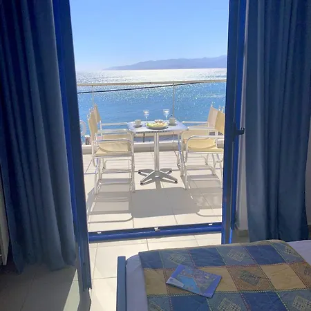 Kassavetis Center - & 公寓式酒店