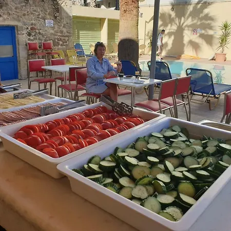 Apartahotel Kassavetis Center - &