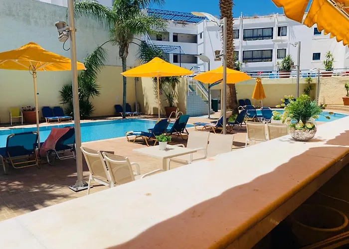 מלון דירות Kassavetis Center - & 3*